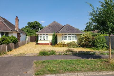 Ashdene Road, Ashurst, Southampton... 3 bed detached bungalow for sale