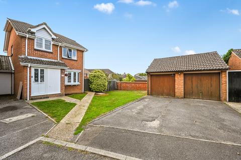 Hailsham BN27 3 bed detached house for sale