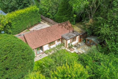 Ditchling Common, Wivelsfield, RH15 4 bed detached bungalow for sale