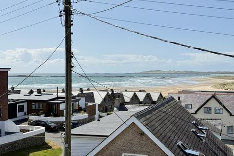 Station Road, Rhosneigr, Anglesey, LL64 6 bed semi