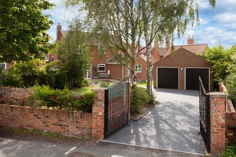 Main Street, Riccall, YO19 3 bed detached house for sale