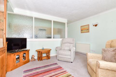 Willowside, Snodland, Kent 1 bed ground floor maisonette for sale