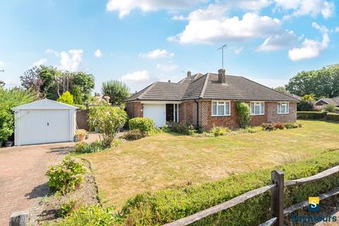 St. Michaels Avenue, Guildford GU3 3 bed bungalow for sale