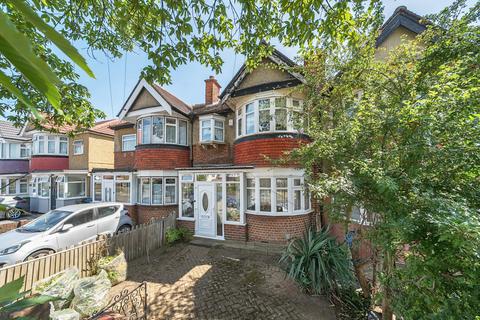 Waverley Road, Harrow 3 bed terraced house for sale