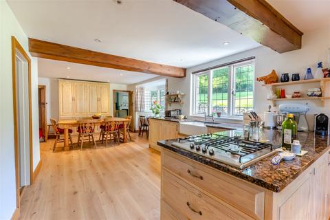 Canterbury, Kent 6 bed detached house for sale