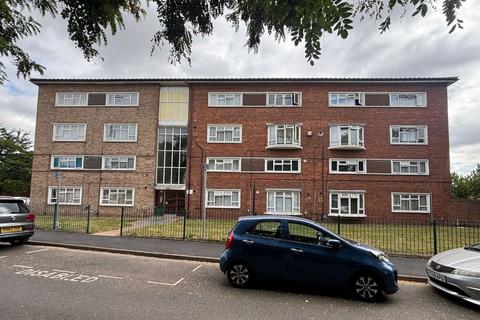 23 Wordsworth Way, West Drayton... 1 bed flat for sale