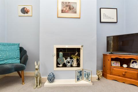 Jubilee Terrace, Dorking RH4 2 bed end of terrace house for sale