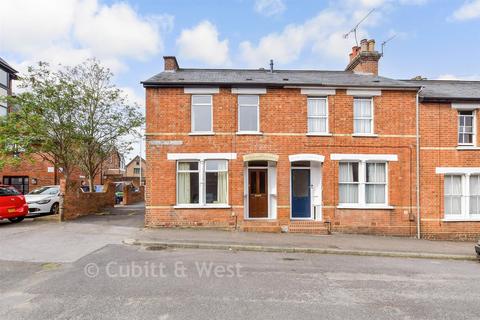 Jubilee Terrace, Dorking, Surrey 2 bed end of terrace house for sale