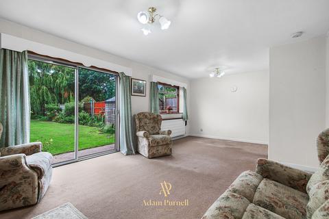 Middlefield Lane, Hinckley, LE10 3 bed semi