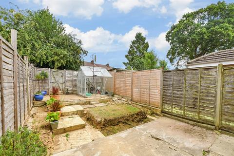 Hunters Way, Uckfield, East Sussex 3 bed terraced house for sale