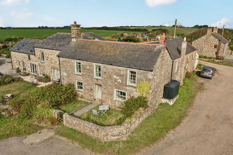 St Levan TR19 5 bed semi