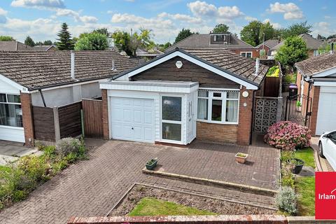 Vicars Hall Lane, Worsley, M28 2 bed detached bungalow for sale