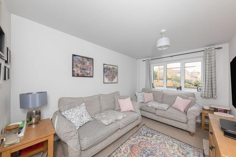 Rough Common Road, Canterbury CT2 4 bed semi