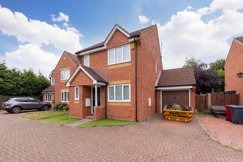 Copse Close, Cippenham 3 bed detached house for sale