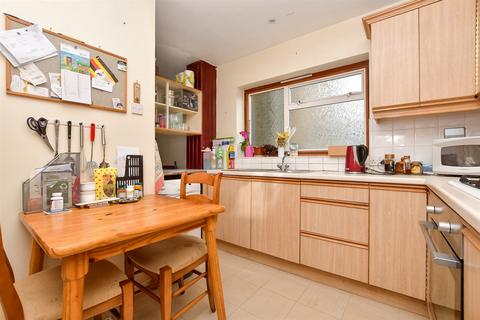 Cordrey Gardens, Coulsdon, Surrey 3 bed detached house for sale