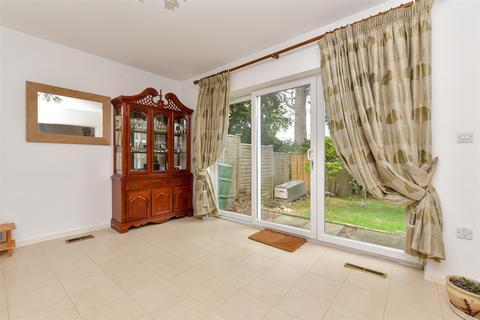 Cordrey Gardens, Coulsdon CR5 3 bed detached house for sale