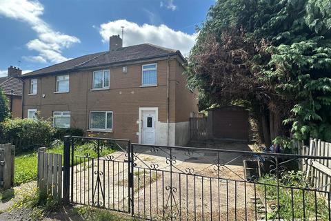 Flinton Grove, Bradford 3 bed semi