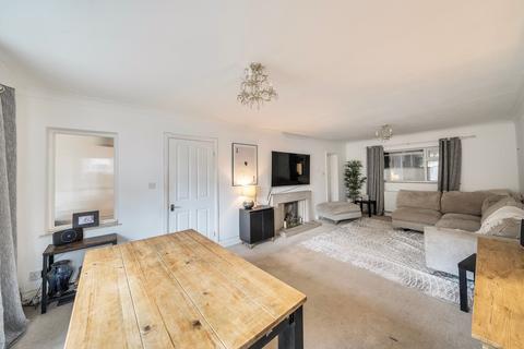 Westhall Park, Warlingham CR6 3 bed detached house for sale