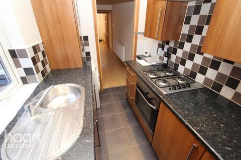 Dunton Street, Leicester 3 bed terraced house for sale
