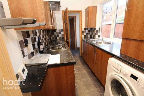 Dunton Street, Leicester 3 bed terraced house for sale