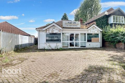 Main Road, Biggin Hill 4 bed detached bungalow for sale