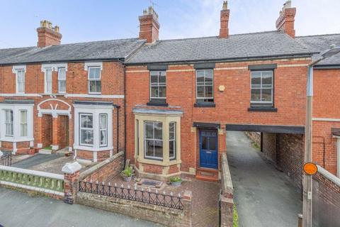 Park Avenue, Oswestry 5 bed townhouse for sale
