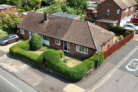 Leagrave High Street, L & D Borders... 4 bed bungalow for sale