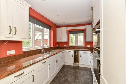 Woodford Green, Woodford Green, Essex 3 bed chalet for sale