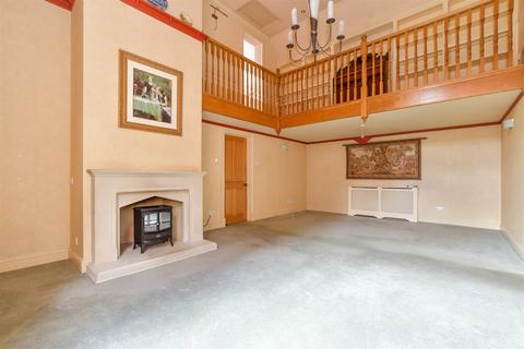 Woodford Green, Woodford Green, Essex 3 bed chalet for sale