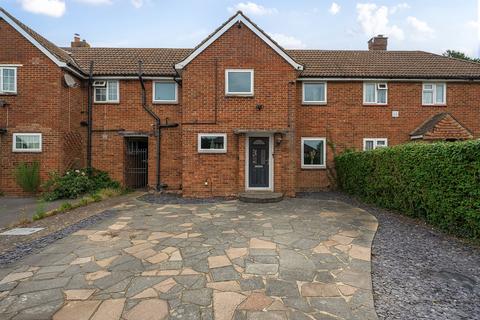 The Crescent, Surrey RH6 3 bed terraced house for sale
