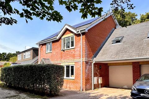 Roman Road, Hardley, Hythe 4 bed detached house for sale
