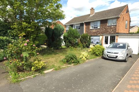 Wellesbourne, Tamworth, B79 3 bed semi