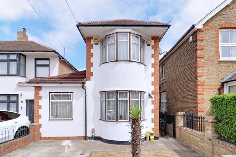 Edmund Road, Rainham RM13 3 bed detached house for sale