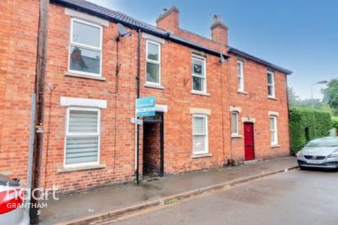 Redcross Street, Grantham 3 bed terraced house for sale