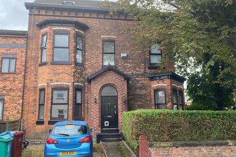 Windsor Road, Manchester 4 bed end of terrace house for sale