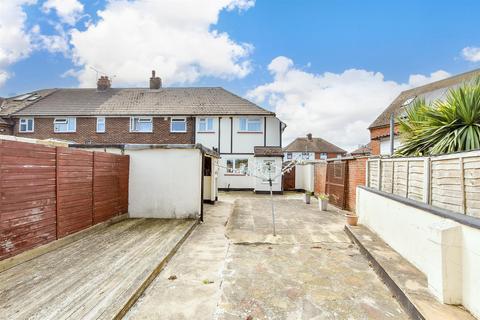 Kingston Avenue, Margate, Kent 2 bed end of terrace house for sale