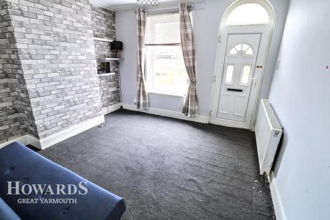 Garfield Road, Great Yarmouth 2 bed terraced house for sale