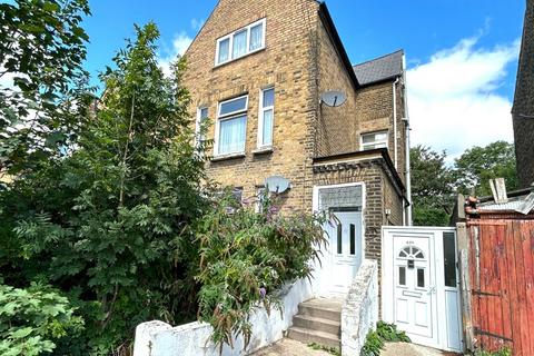Knox Road, Forest Gate 2 bed flat for sale