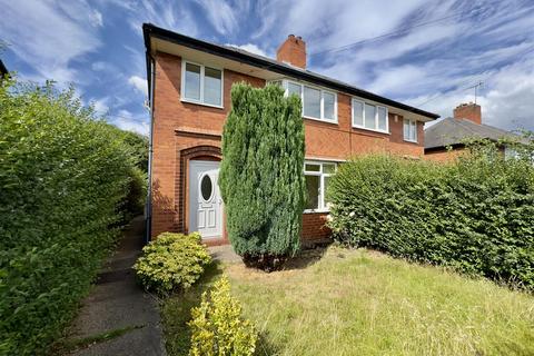 Selhurst Road, Chesterfield 3 bed detached house for sale