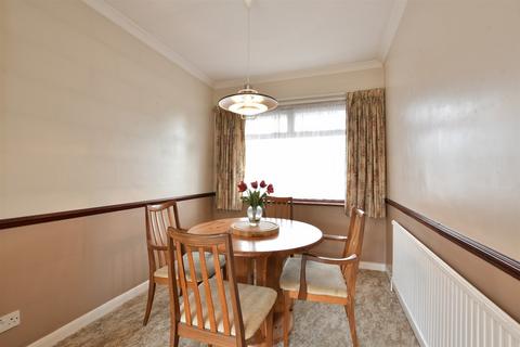 Upper Rainham Road, Hornchurch, Essex 3 bed end of terrace house for sale