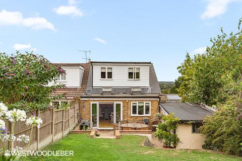 Highland Road, Waltham Abbey EN9 3 bed semi