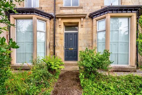 29 Belle Vue Terrace, Lancaster 6 bed terraced house for sale
