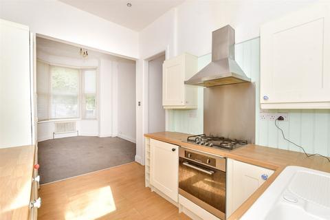 Waverley Road, Southsea, Hampshire 2 bed ground floor flat for sale