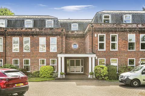 Burfield Road, Old Windsor, Windsor... 2 bed apartment for sale