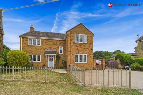 The Bank, Huntingdon PE28 4 bed detached house for sale
