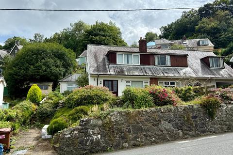 Derwen, Cader Road, Dolgellau, LL40 1SG 2 bed semi