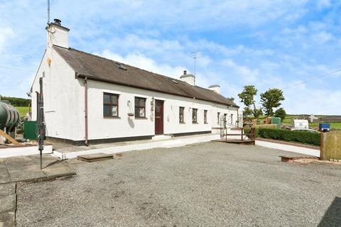 Holyhead LL65 3 bed terraced bungalow for sale
