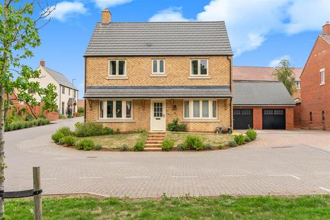 Leigh Woods Place, Silsoe 4 bed detached house for sale
