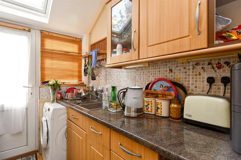 Buller Road, Croydon CR7 3 bed end of terrace house for sale