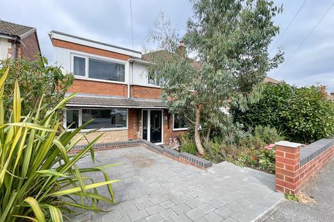 Sherwood Road, Woodley 5 bed semi